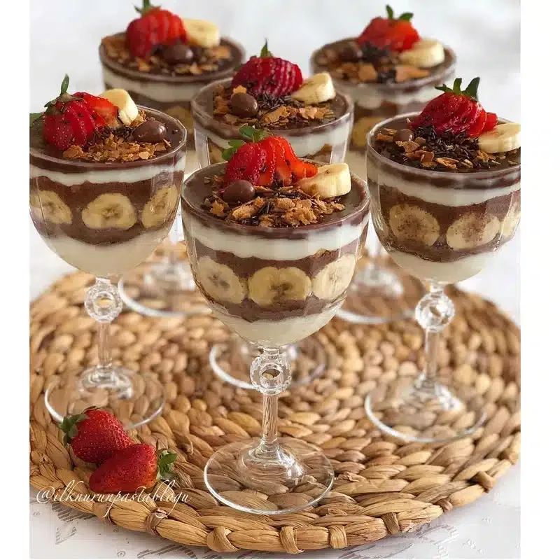 گیلاس-پایه-دار-پاشاباغچه-مدل-آمور-کد-AMORE-440303-اصل